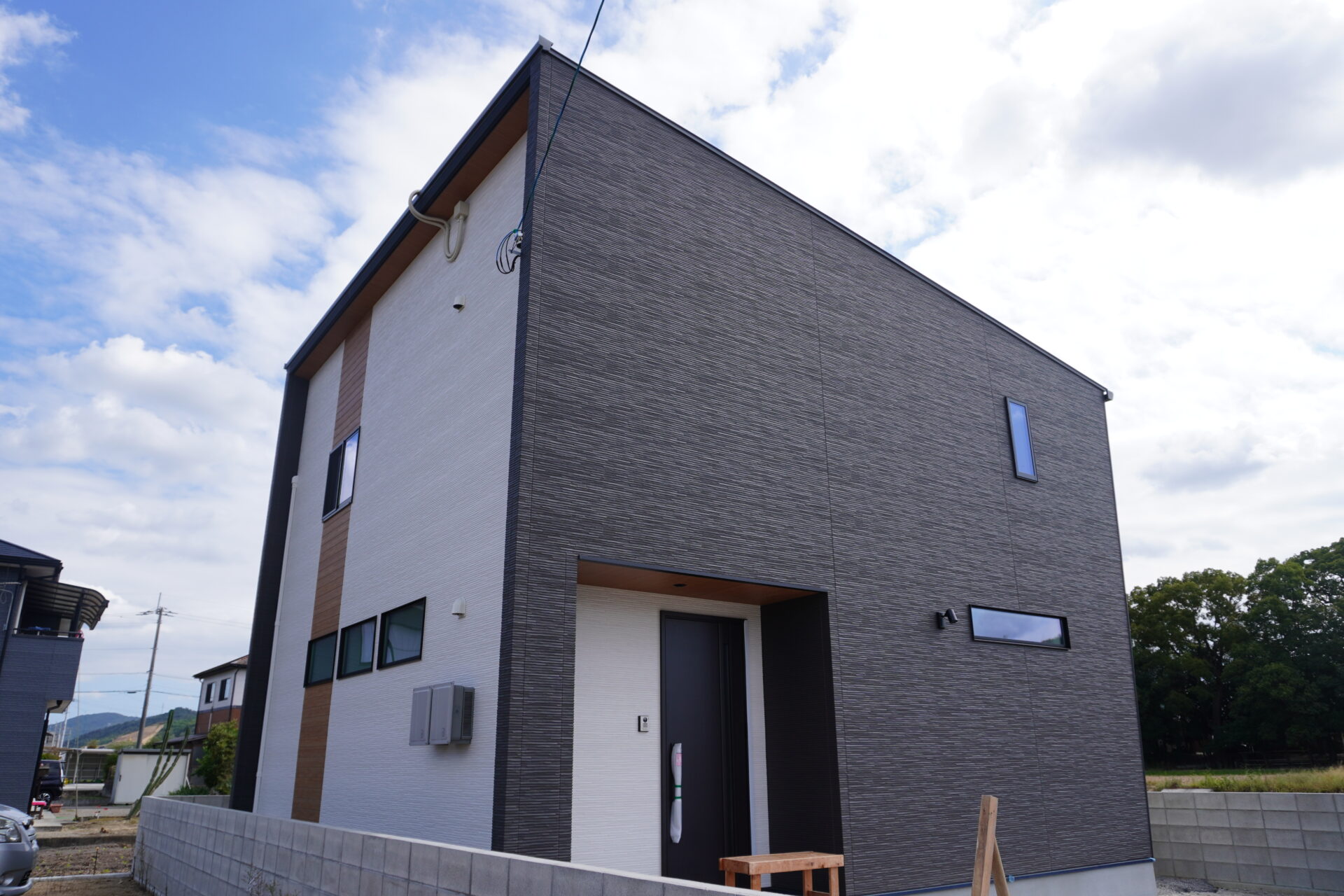 【丸亀市】35.3坪・3LDK・C値0.15・二階建て・シンプルモダンな住宅